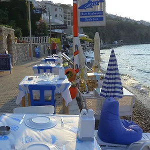  Oda ve Kahvaltı Giritlinin Yeri Butik